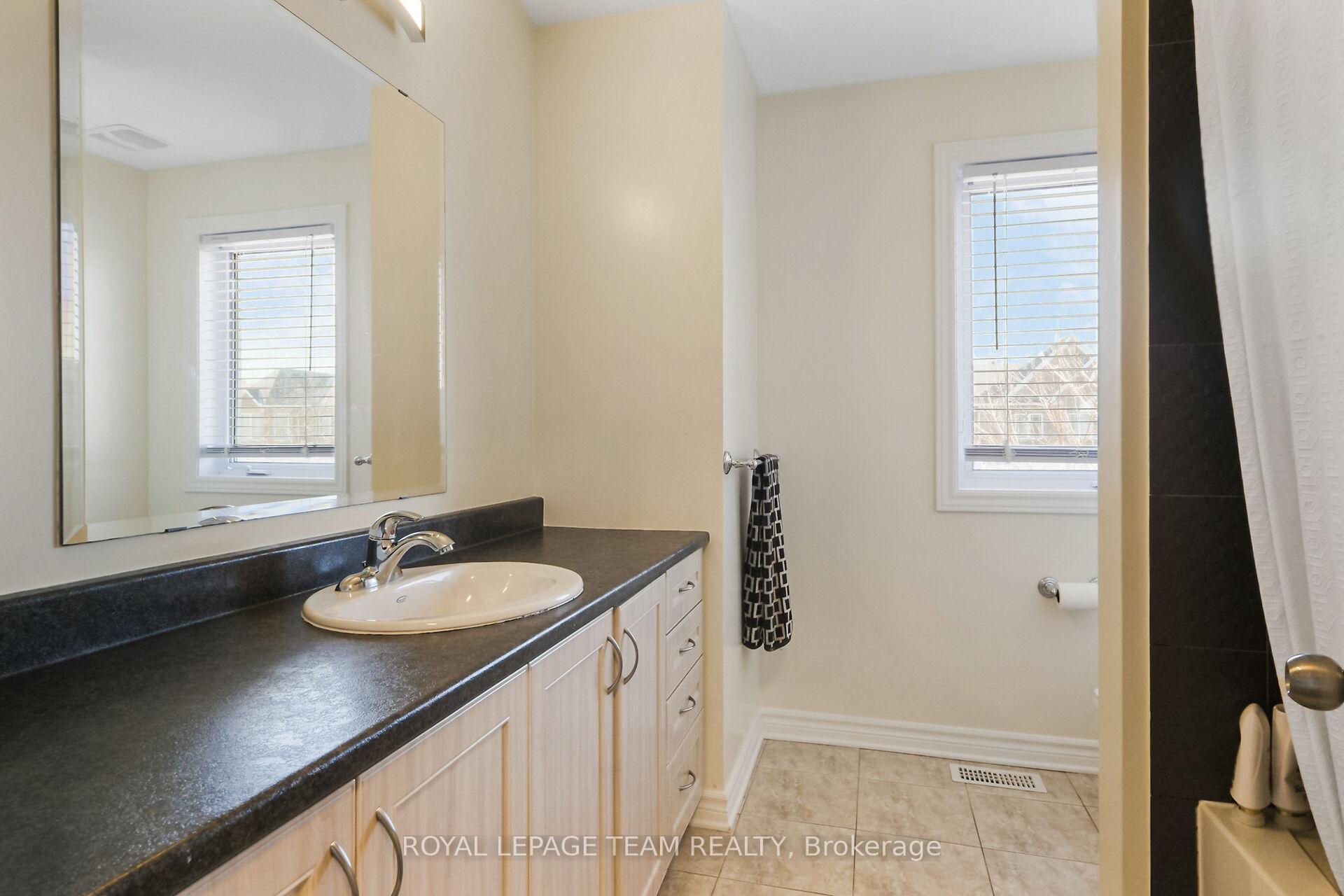 Photo 85 of 808 Clearbrook Drive, Ottawa, Barrhaven - Strandherd — HOMEH