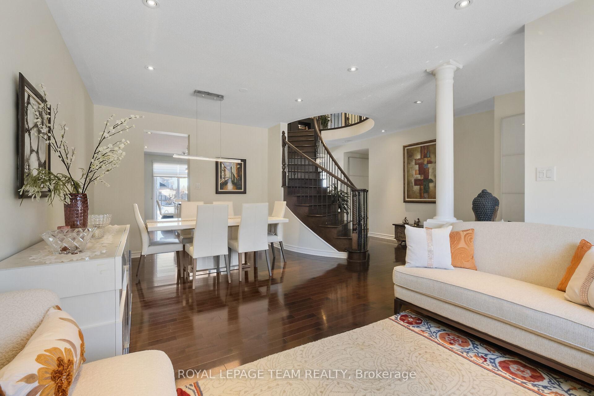 Photo 46 of 808 Clearbrook Drive, Ottawa, Barrhaven - Strandherd — HOMEH