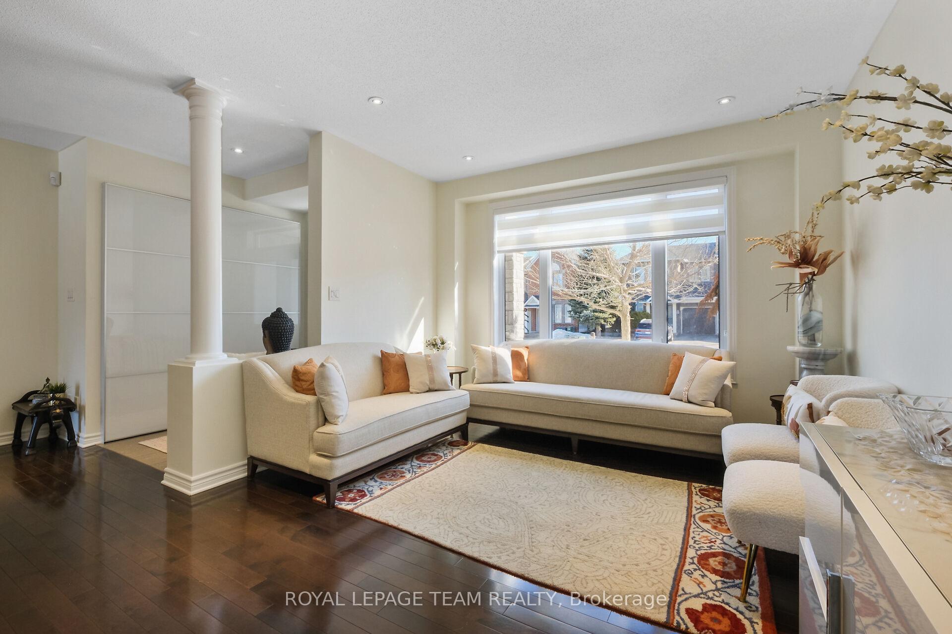 Photo 7 of 808 Clearbrook Drive, Ottawa, Barrhaven - Strandherd — HOMEH