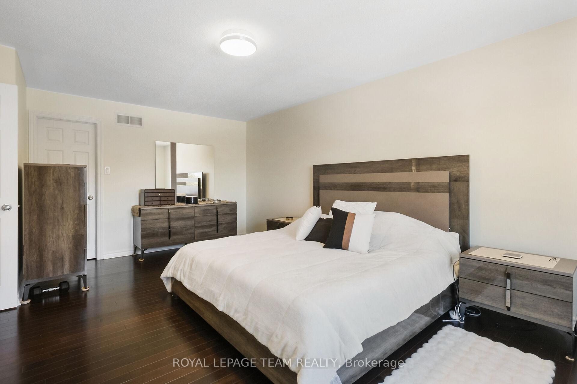Photo 98 of 808 Clearbrook Drive, Ottawa, Barrhaven - Strandherd — HOMEH