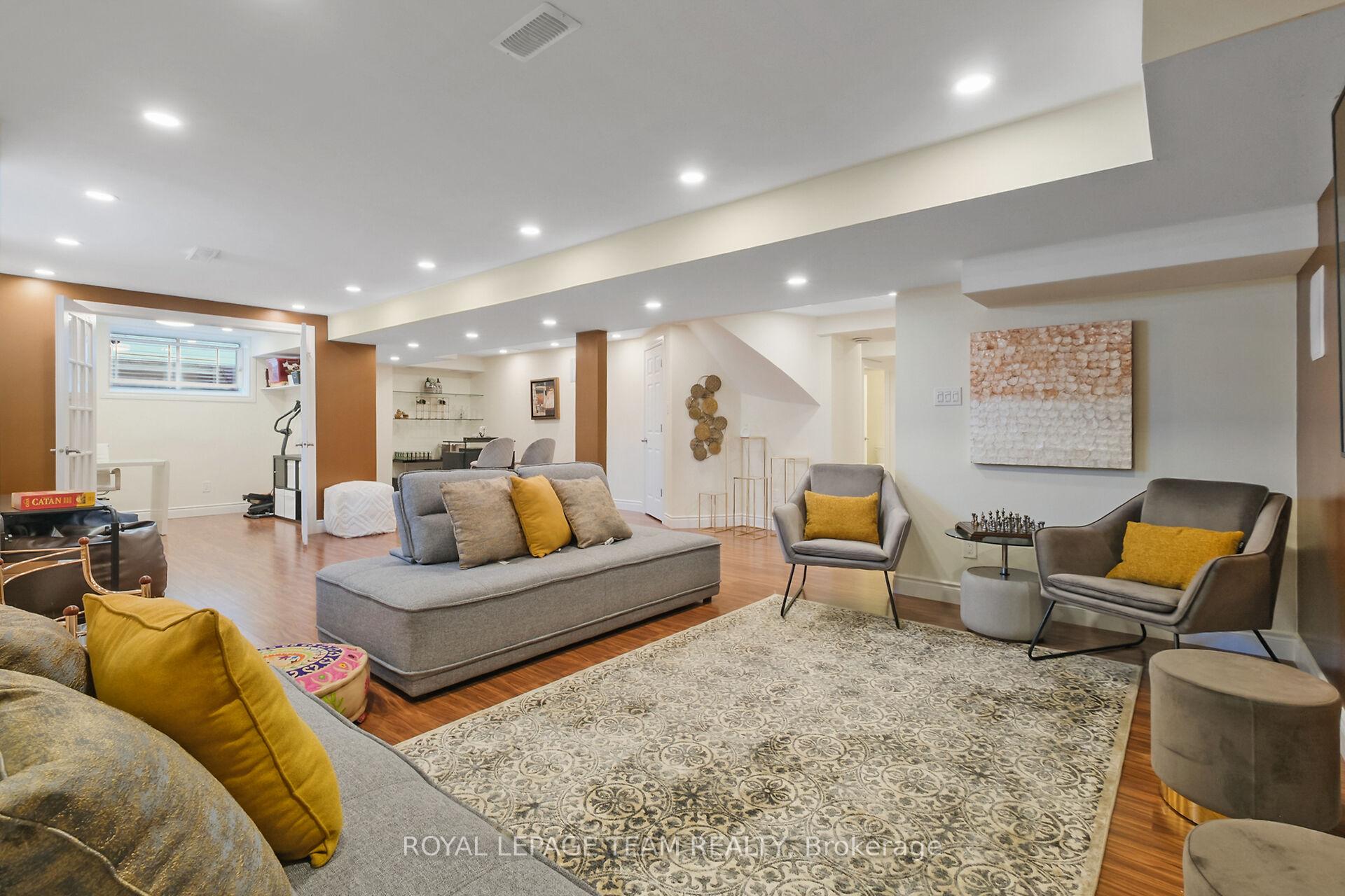 Photo 110 of 808 Clearbrook Drive, Ottawa, Barrhaven - Strandherd — HOMEH