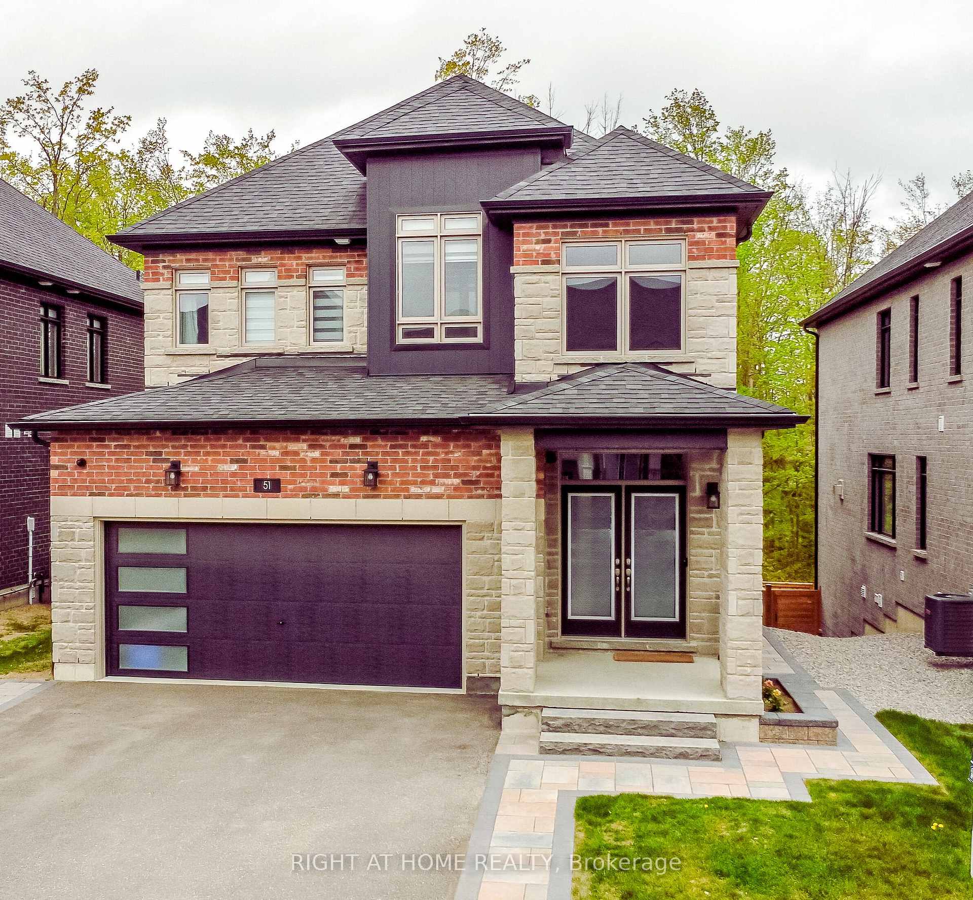 Photo 1 of 51 Franklin Trail, Barrie, Rural Barrie Southwest — HOMEH