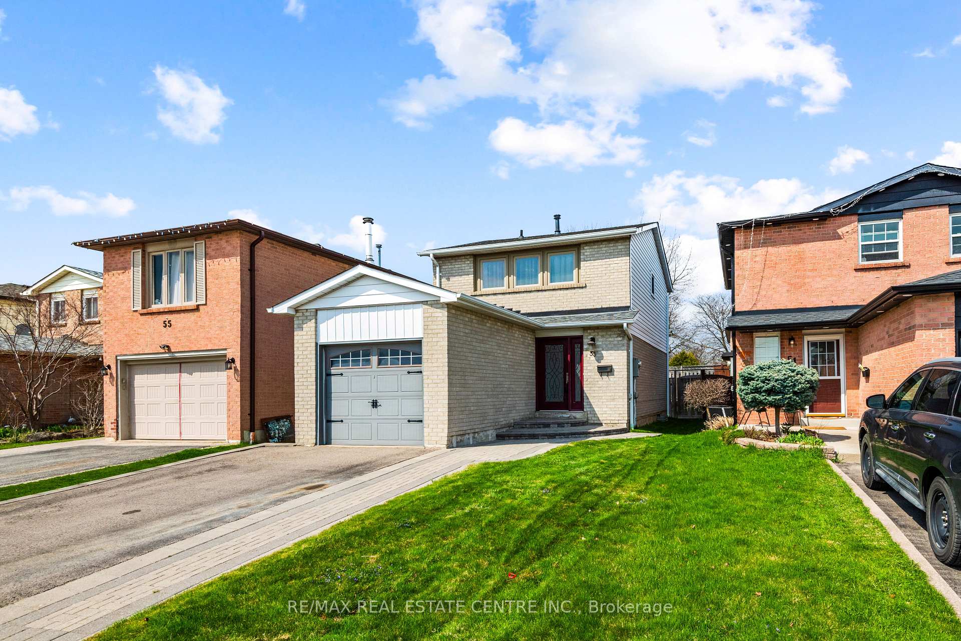 Photo 1 of 53 Martindale Crescent, Brampton, Brampton West — HOMEH