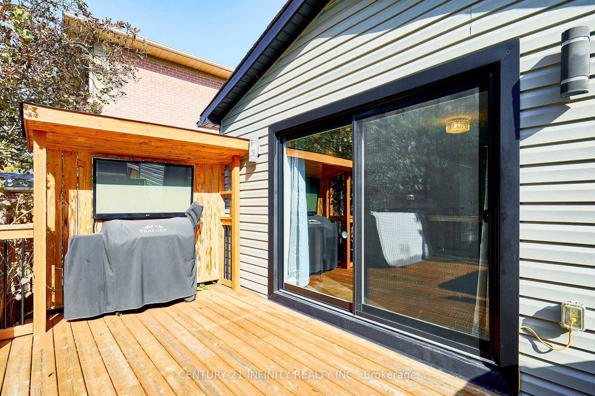 Photo 39 of 296 Verdun Road, Oshawa, Central — HOMEH