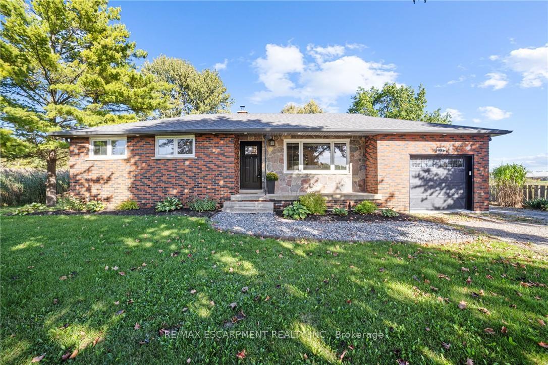 Photo 2 of 986 Westover Road, Hamilton, Rural Flamborough — HOMEH