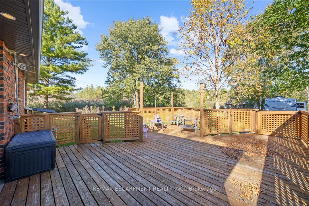 Photo 25 of 986 Westover Road, Hamilton, Rural Flamborough — HOMEH