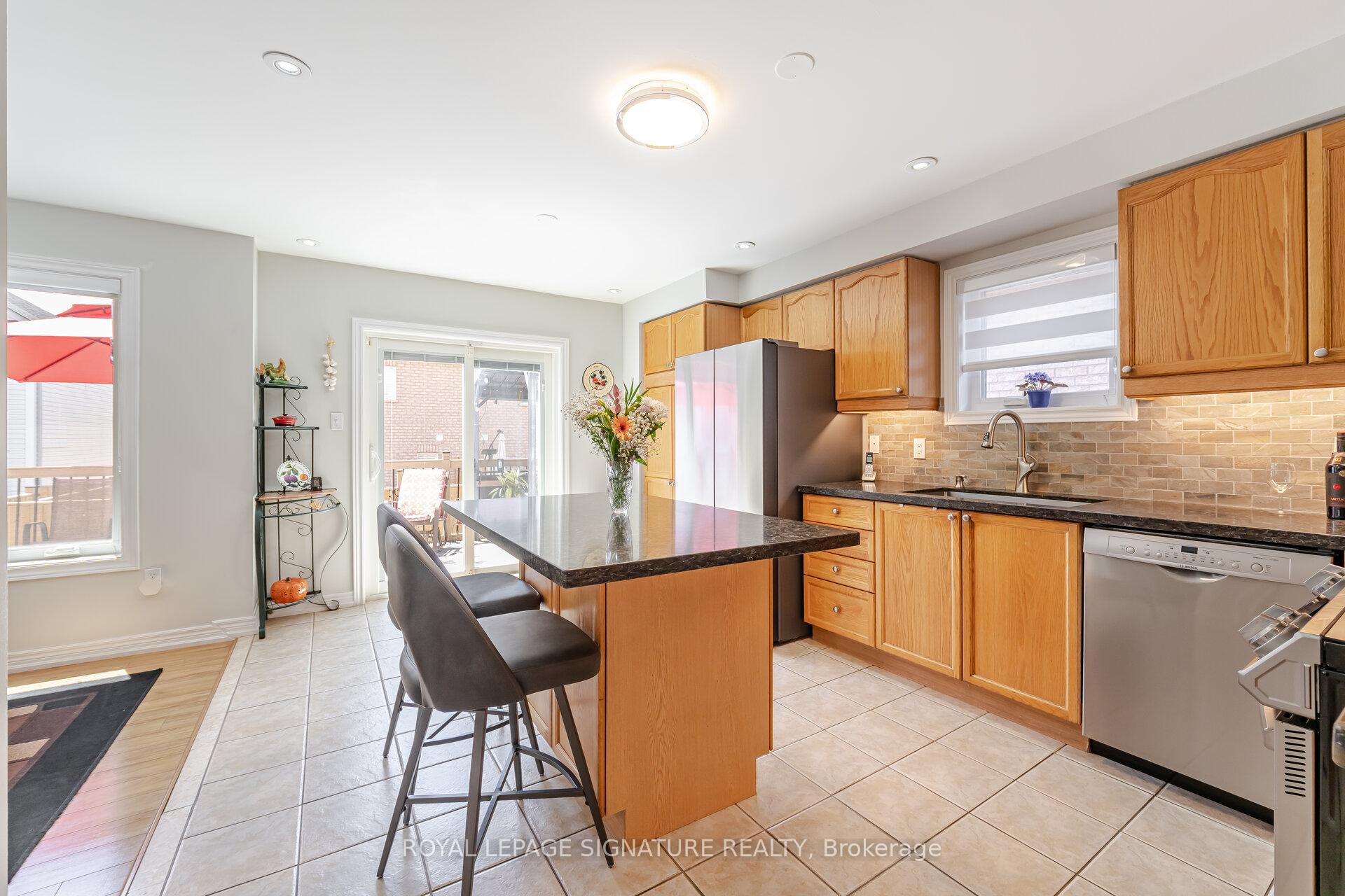 Photo 3 of 206 Van Scott Drive, Brampton, Northwest Sandalwood Parkway — HOMEH