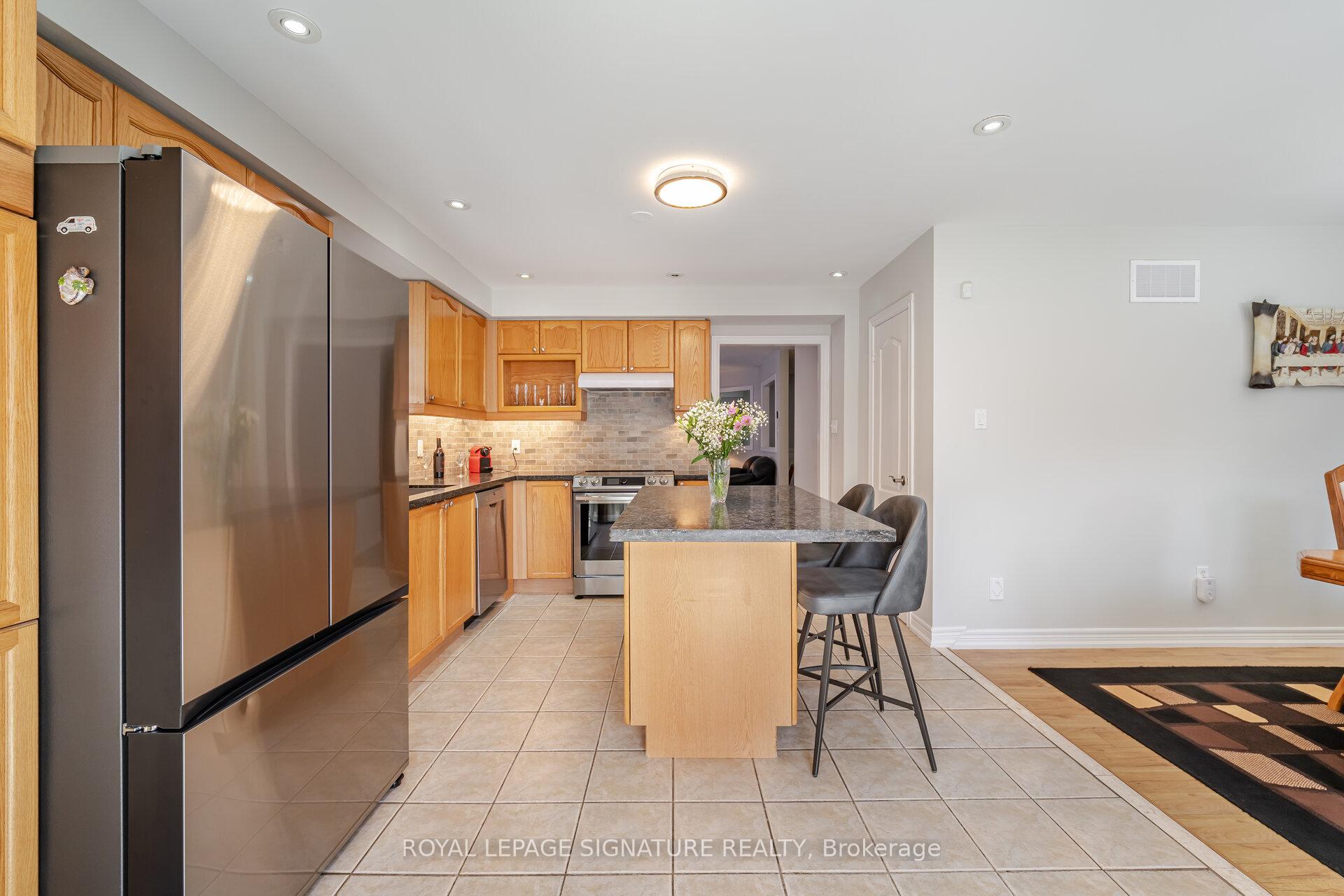 Photo 29 of 206 Van Scott Drive, Brampton, Northwest Sandalwood Parkway — HOMEH