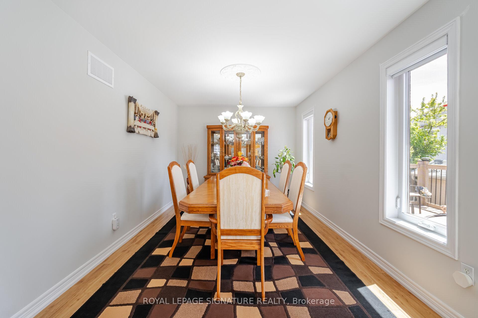 Photo 30 of 206 Van Scott Drive, Brampton, Northwest Sandalwood Parkway — HOMEH