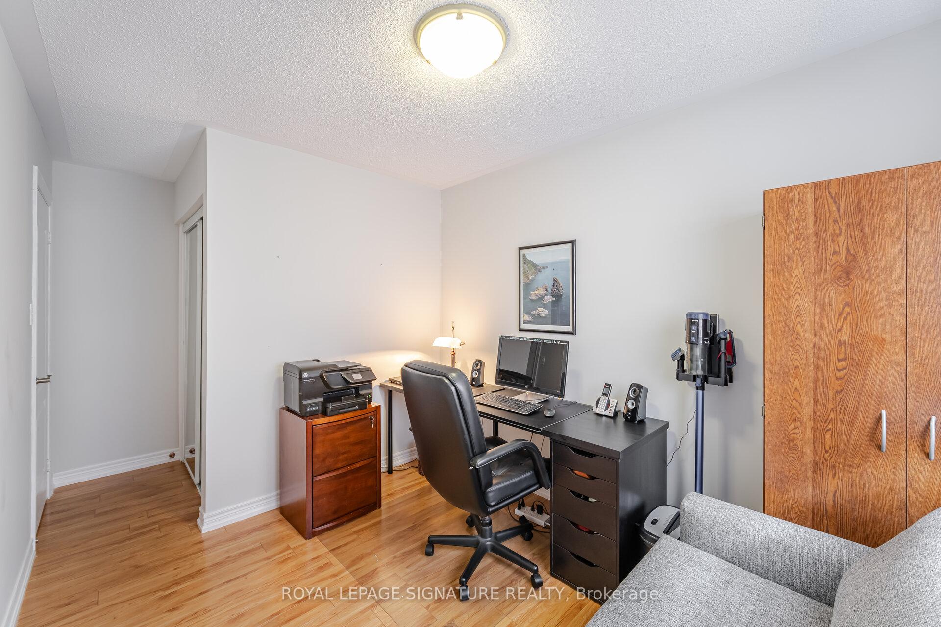Photo 34 of 206 Van Scott Drive, Brampton, Northwest Sandalwood Parkway — HOMEH