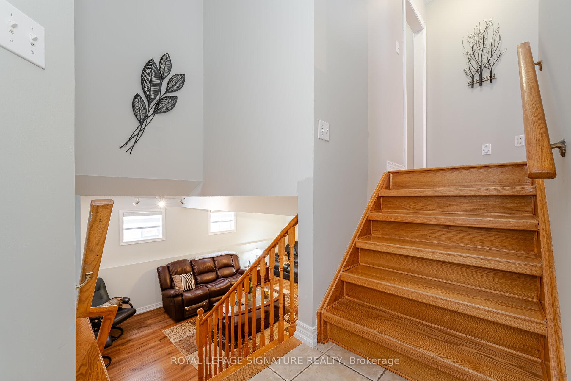Photo 9 of 206 Van Scott Drive, Brampton, Northwest Sandalwood Parkway — HOMEH