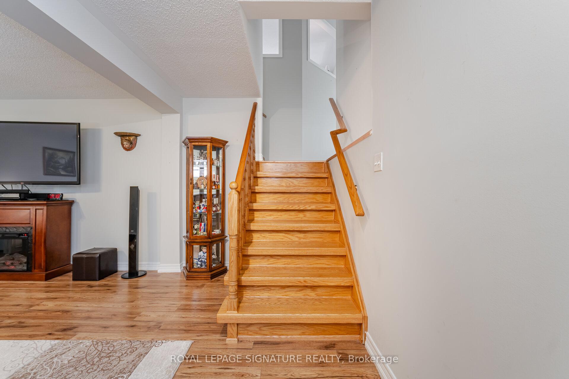 Photo 13 of 206 Van Scott Drive, Brampton, Northwest Sandalwood Parkway — HOMEH