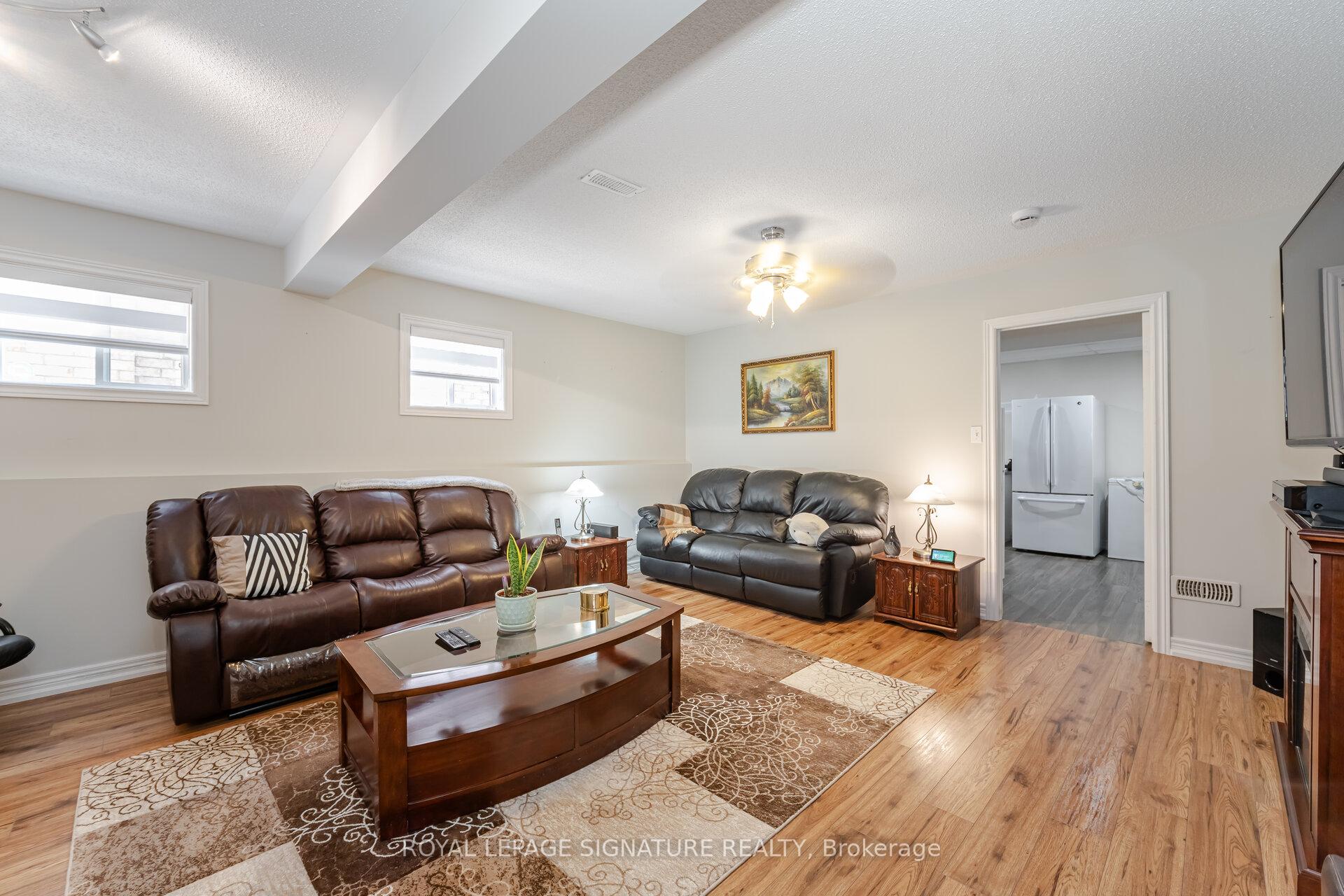 Photo 22 of 206 Van Scott Drive, Brampton, Northwest Sandalwood Parkway — HOMEH