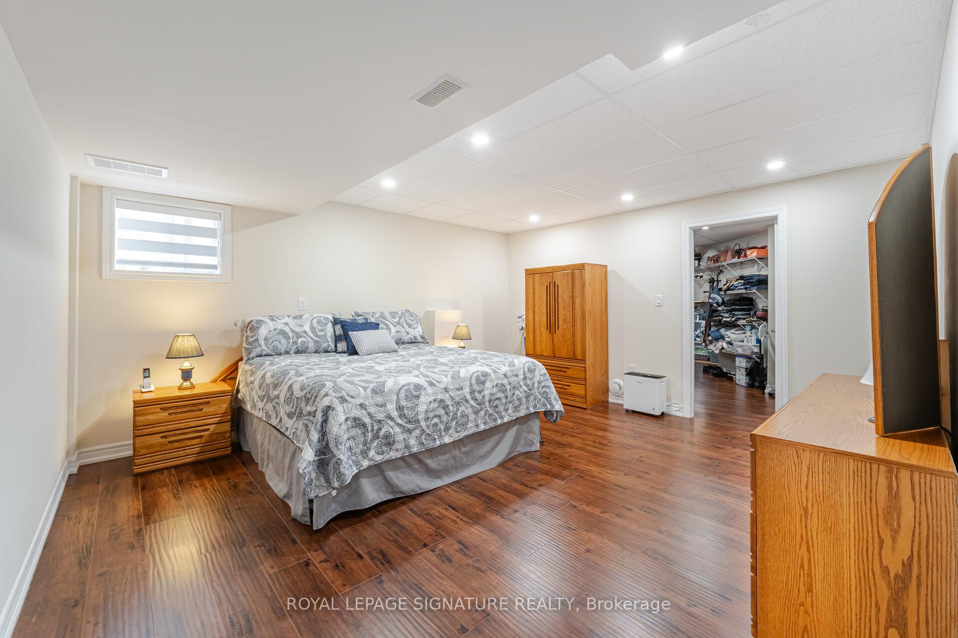 Photo 28 of 206 Van Scott Drive, Brampton, Northwest Sandalwood Parkway — HOMEH
