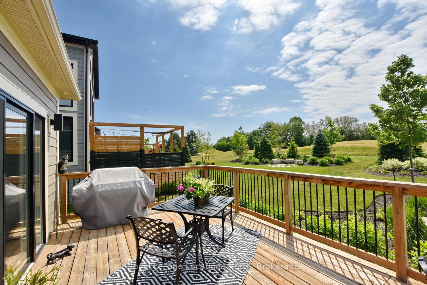 Photo 7 of 138 Crestview Court, Blue Mountains — HOMEH