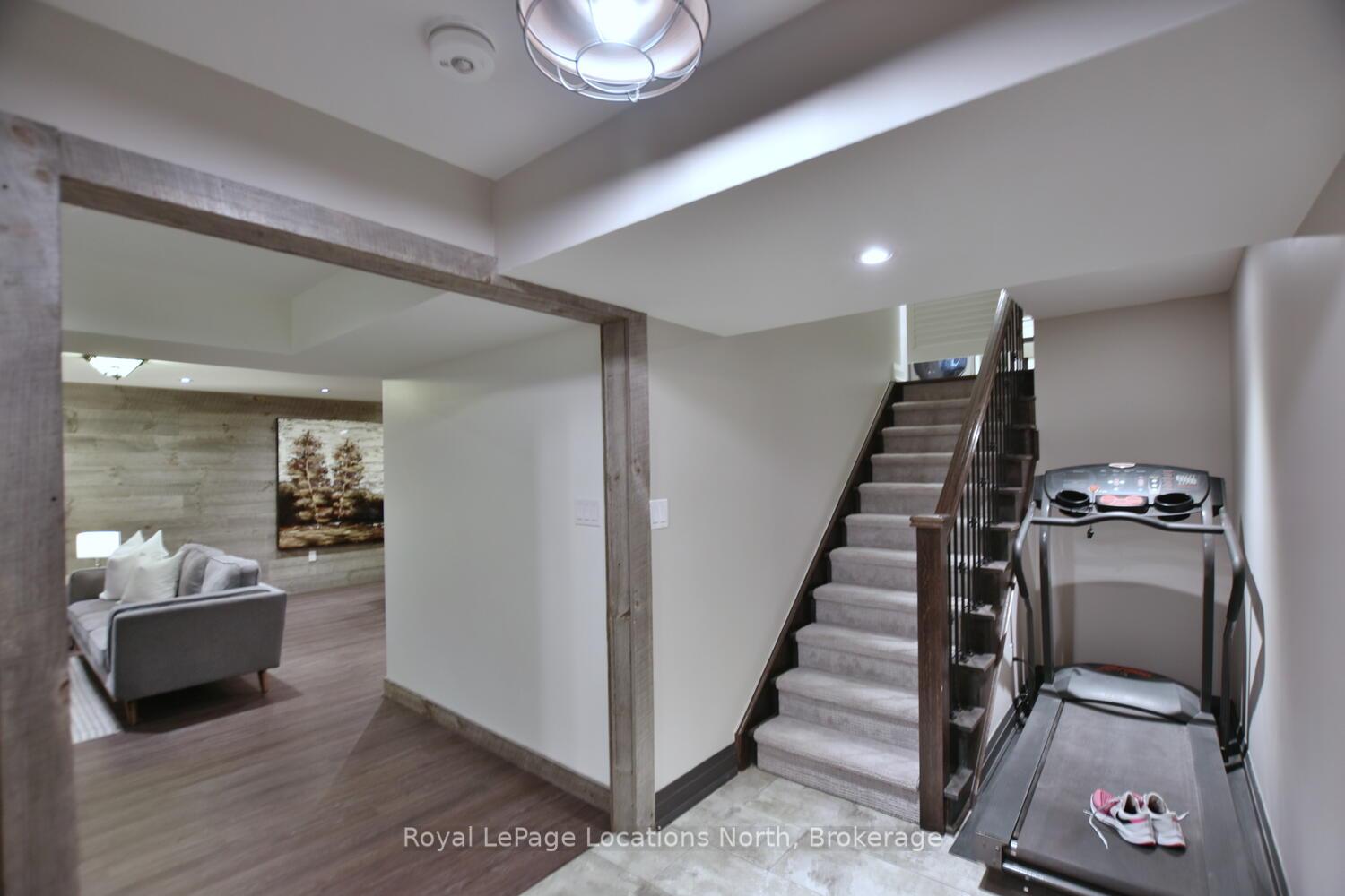 Photo 31 of 138 Crestview Court, Blue Mountains — HOMEH