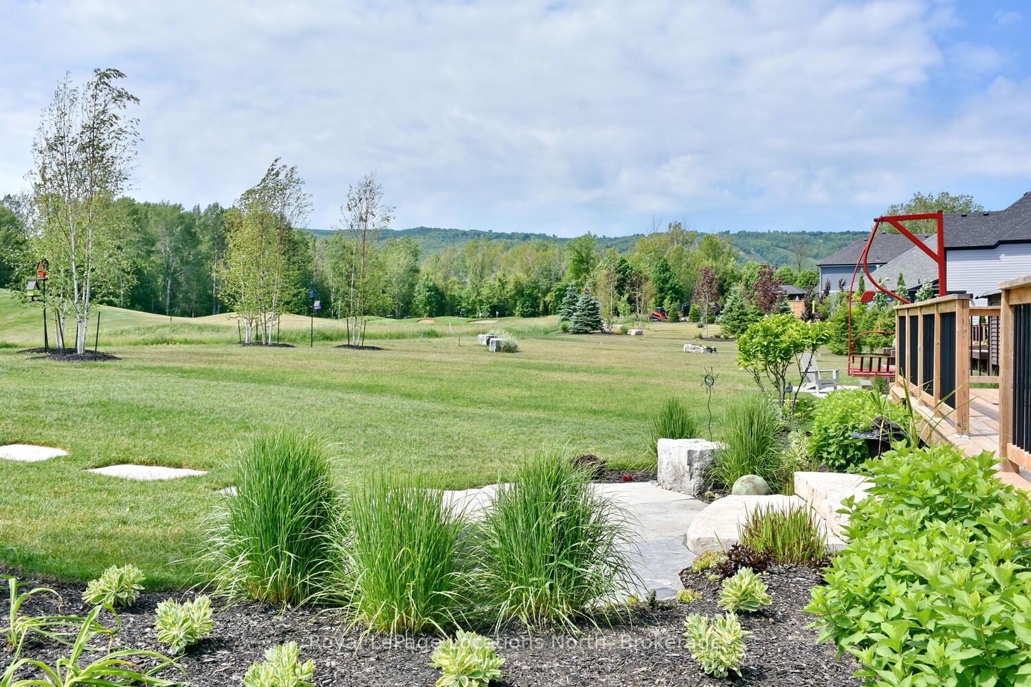 Photo 41 of 138 Crestview Court, Blue Mountains — HOMEH