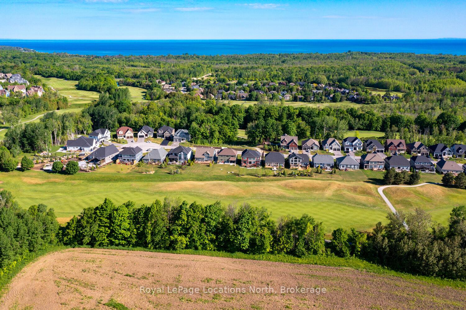 Photo 42 of 138 Crestview Court, Blue Mountains — HOMEH
