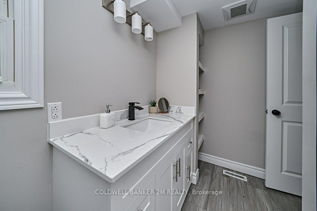 Photo 14 of 107 Cromwell Avenue, Oshawa, Vanier — HOMEH