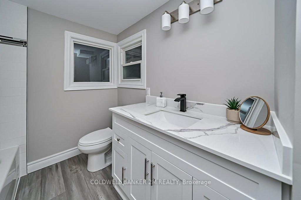 Photo 15 of 107 Cromwell Avenue, Oshawa, Vanier — HOMEH