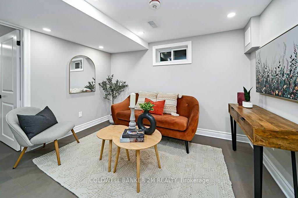 Photo 23 of 107 Cromwell Avenue, Oshawa, Vanier — HOMEH