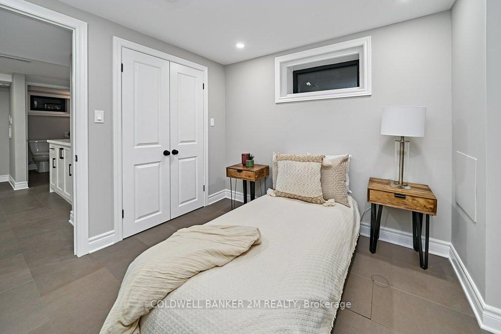 Photo 27 of 107 Cromwell Avenue, Oshawa, Vanier — HOMEH