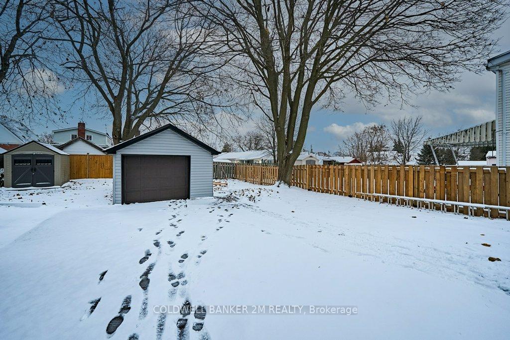 Photo 30 of 107 Cromwell Avenue, Oshawa, Vanier — HOMEH
