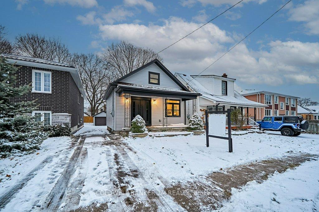 Photo 31 of 107 Cromwell Avenue, Oshawa, Vanier — HOMEH