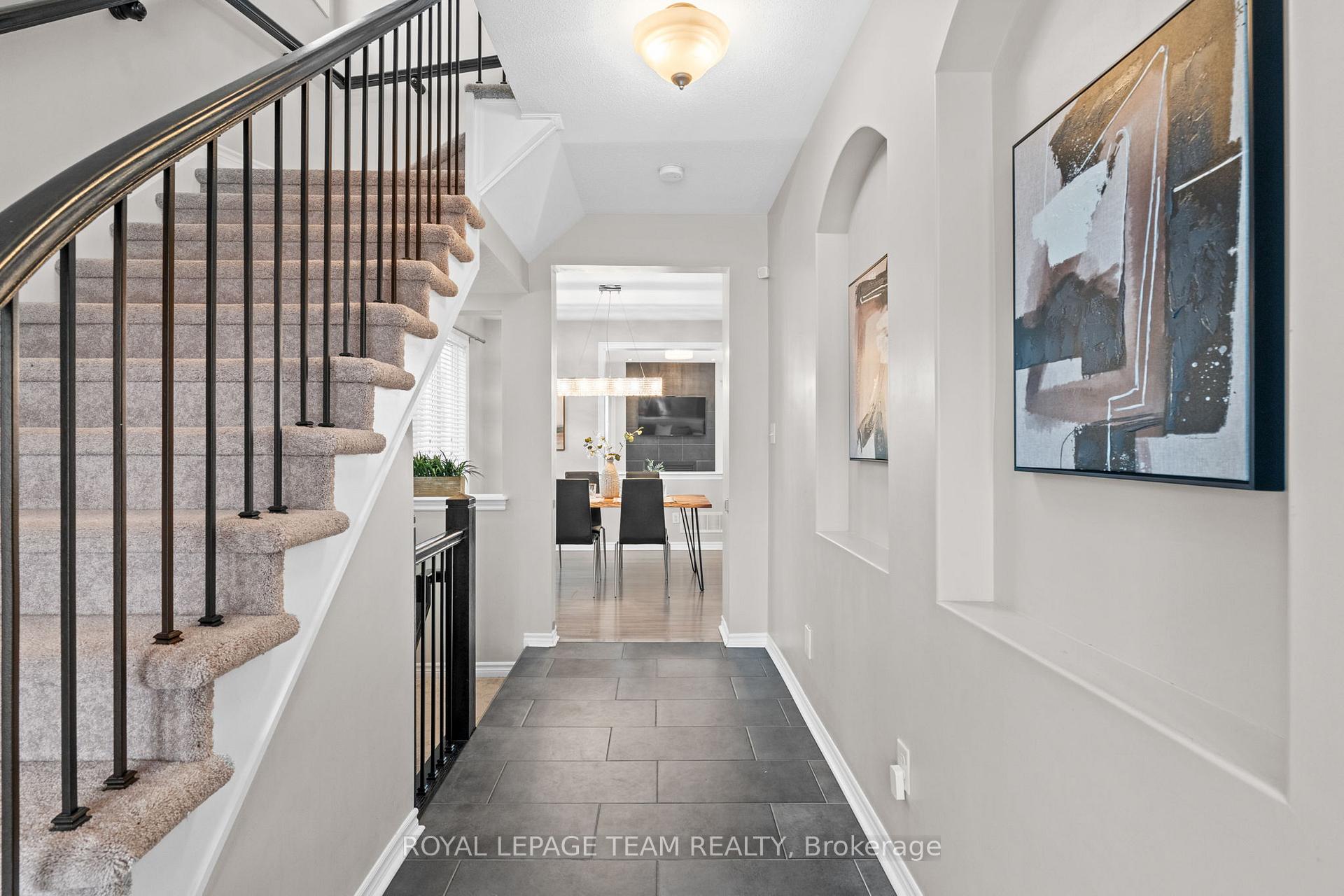 Photo 4 of 2211 Watercolours Way, Ottawa, Barrhaven - Half Moon Bay — HOMEH
