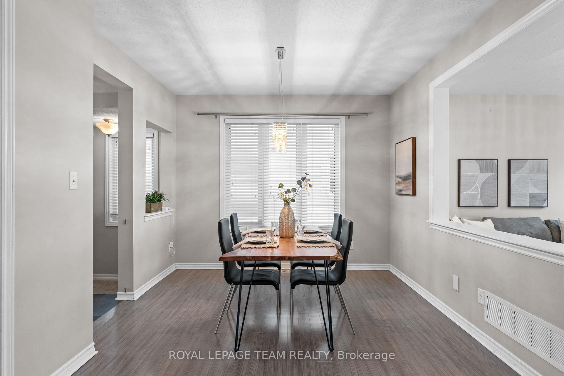 Photo 10 of 2211 Watercolours Way, Ottawa, Barrhaven - Half Moon Bay — HOMEH