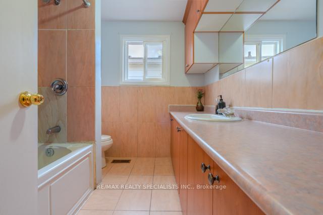 Photo 26 of 115 Morton Way, Brampton, Fletcher's West — HOMEH