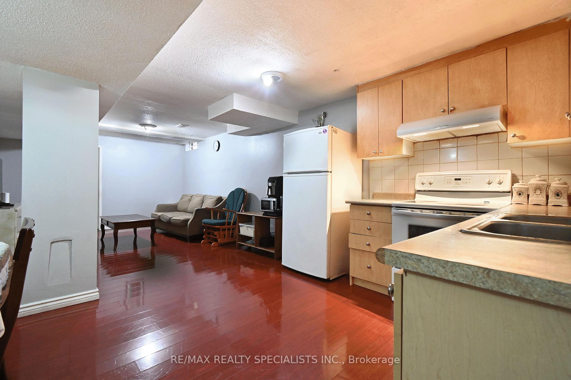 Photo 19 of 115 Morton Way, Brampton, Fletcher's West — HOMEH