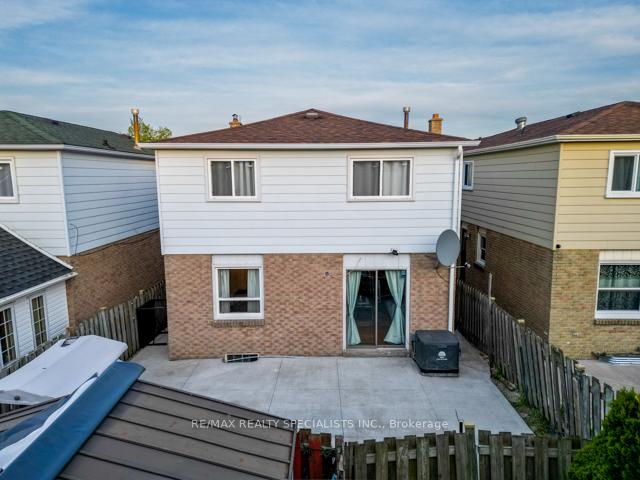 Photo 13 of 115 Morton Way, Brampton, Fletcher's West — HOMEH