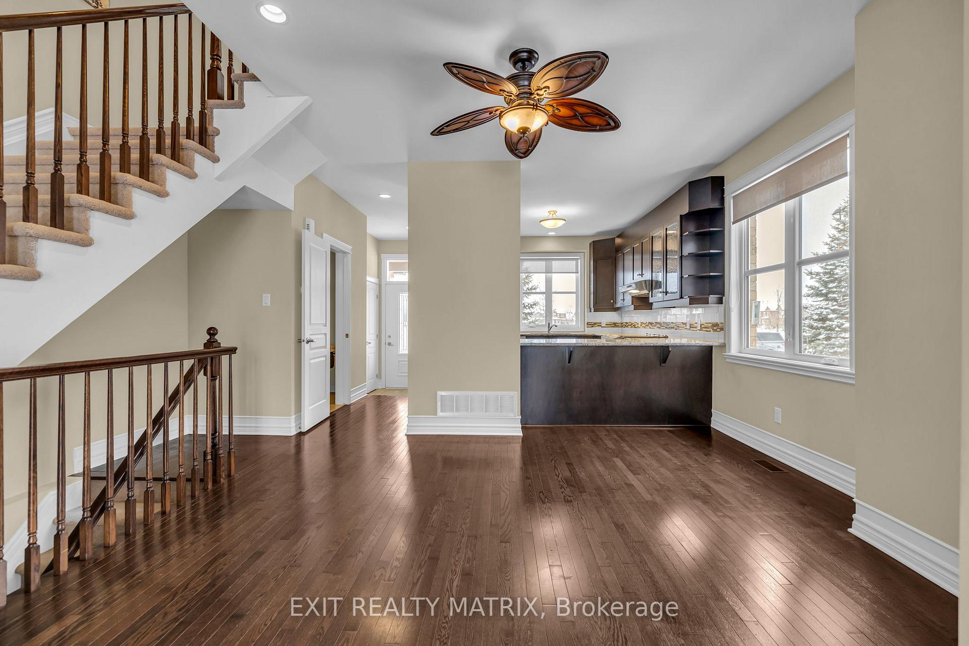 Photo 3 of 124 Watershield Ridge, Ottawa, Barrhaven - Longfields — HOMEH