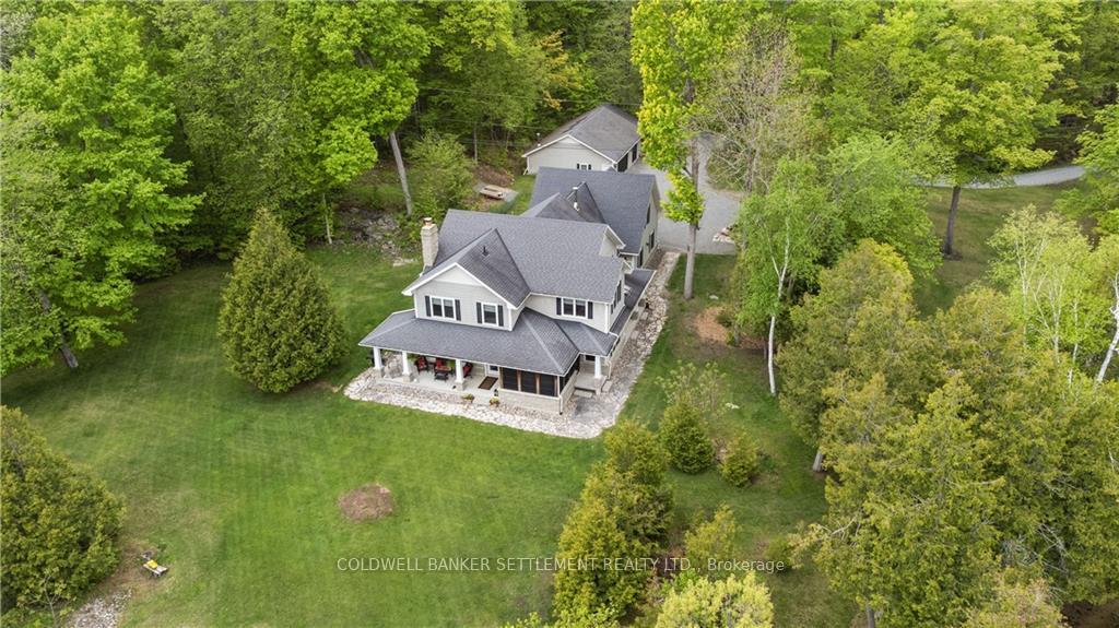 Front of 1022A Coutlee Point Lane