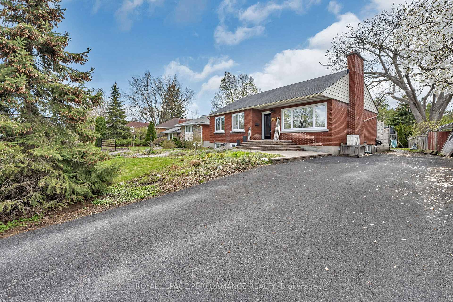 Photo 5 of 516 Sherbourne Road, Ottawa, Carlingwood — HOMEH