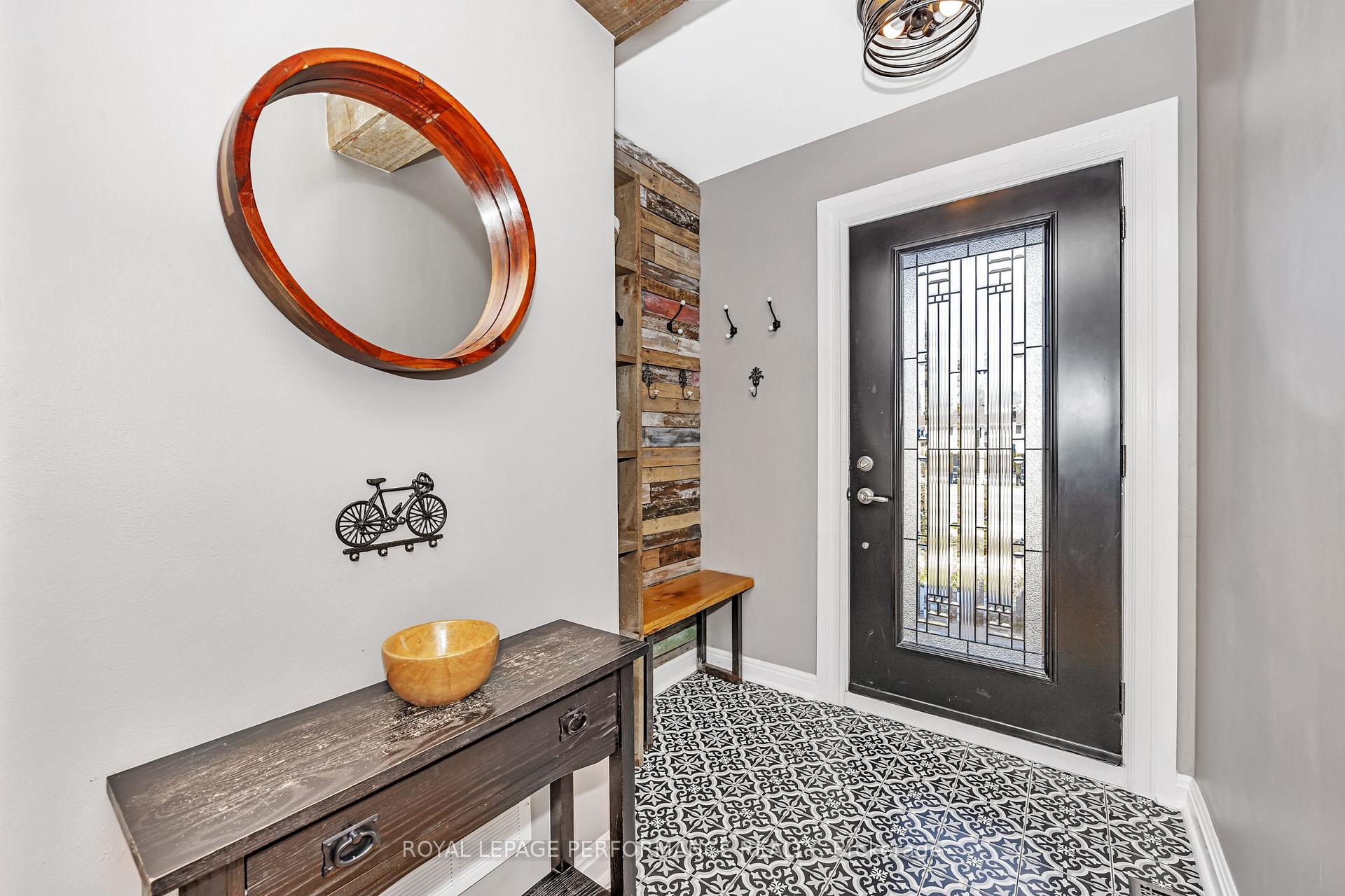 Photo 2 of 516 Sherbourne Road, Ottawa, Carlingwood — HOMEH