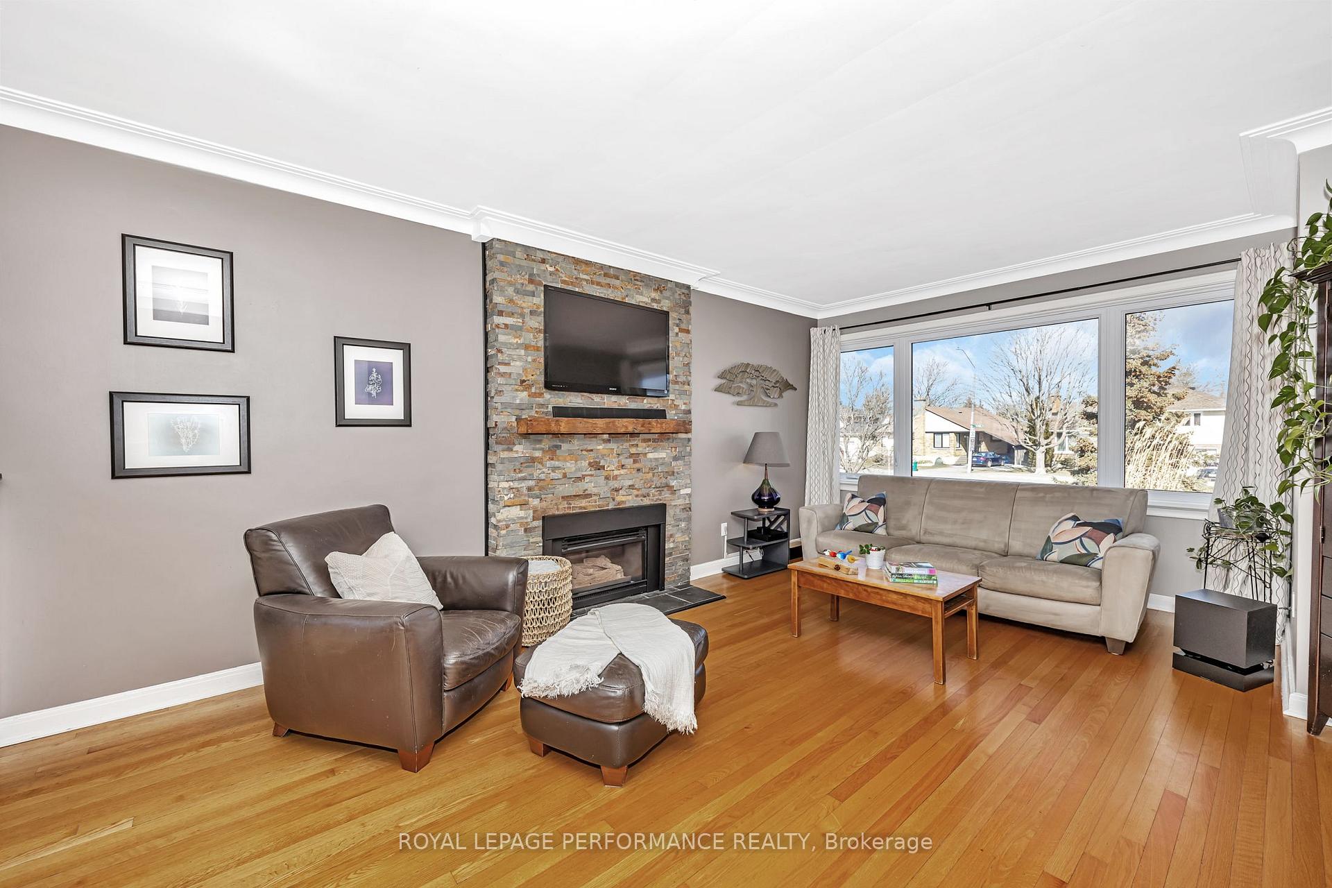 Photo 7 of 516 Sherbourne Road, Ottawa, Carlingwood — HOMEH