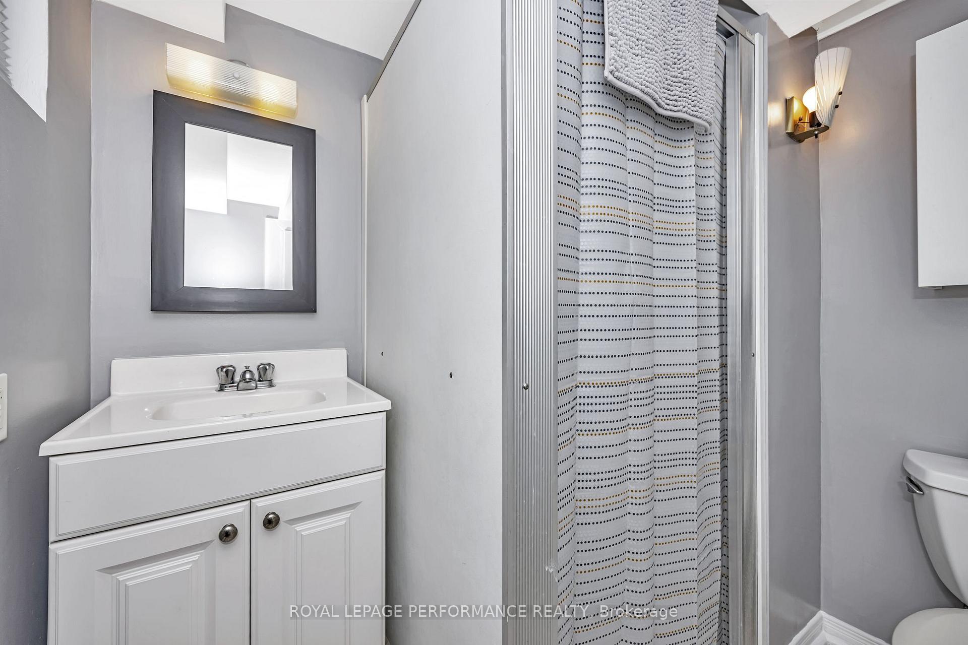 Photo 32 of 516 Sherbourne Road, Ottawa, Carlingwood — HOMEH