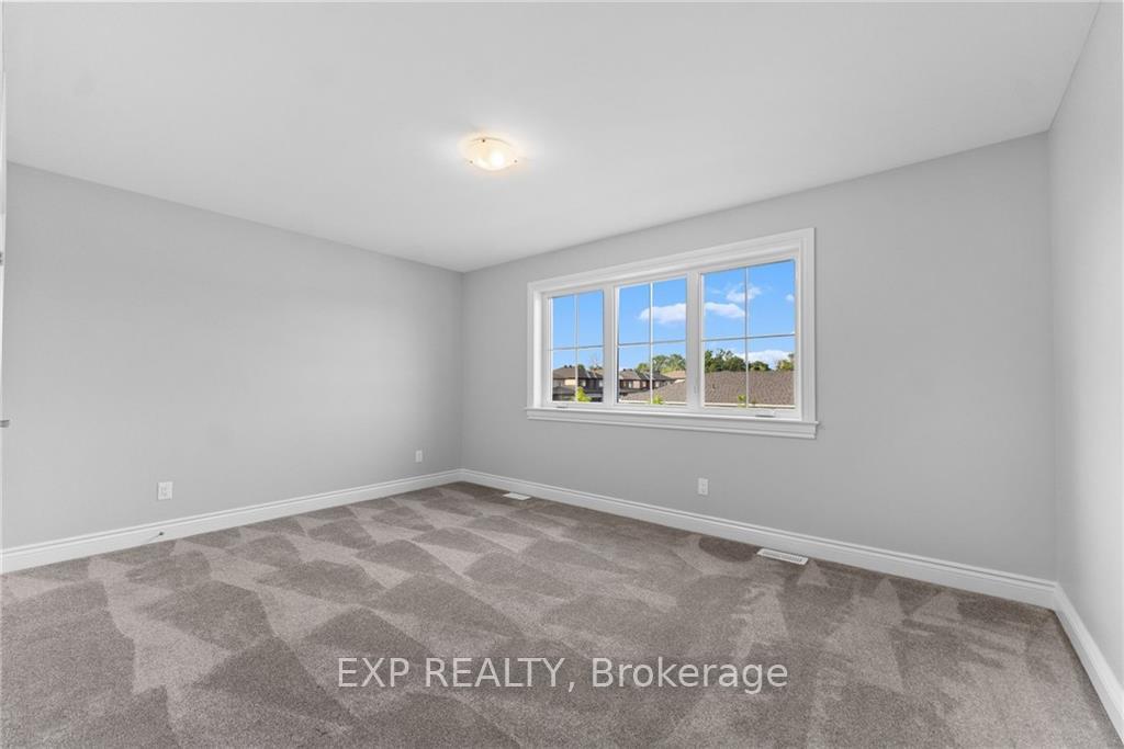 Photo 22 of 153 Mac Beattie Drive, Arnprior — HOMEH