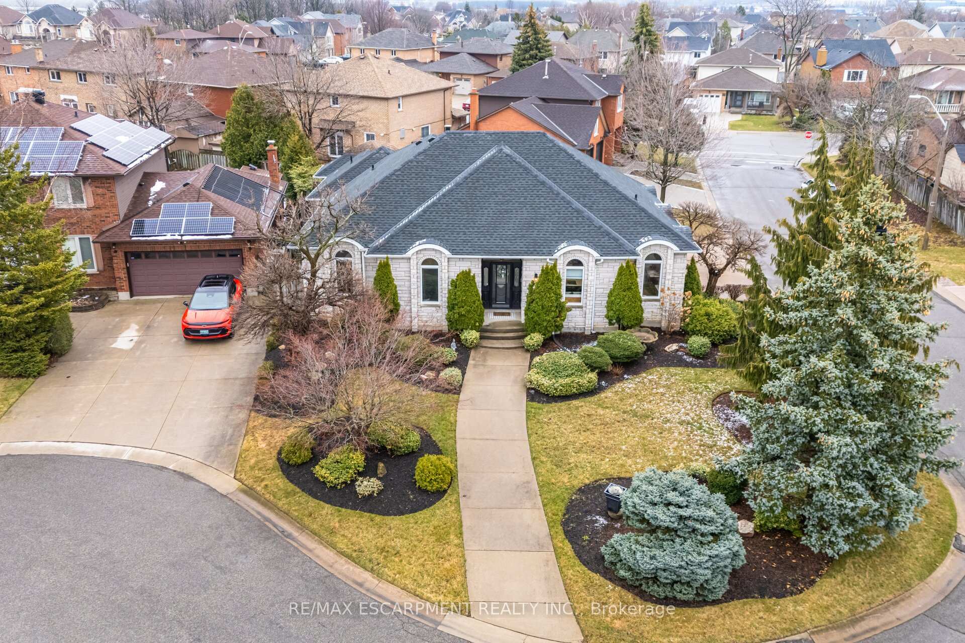 Photo 1 of 31 Ingrid Court, Hamilton, Templemead — HOMEH