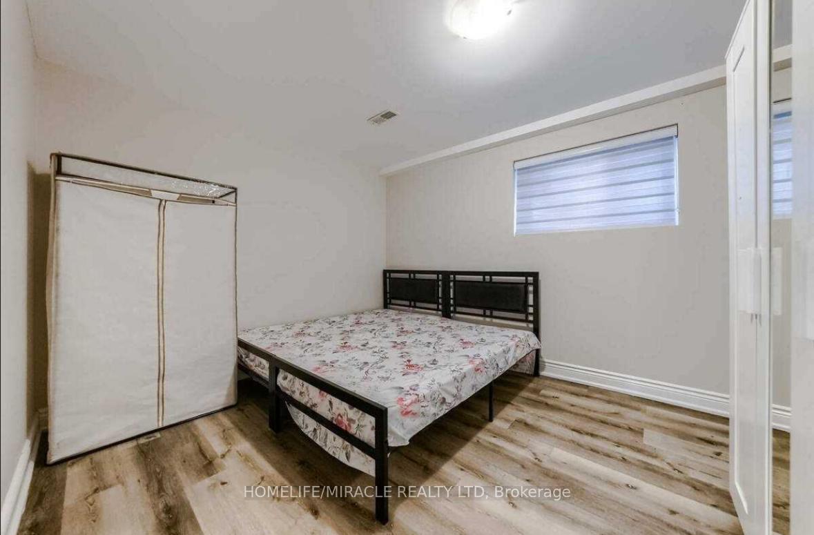 Photo 3 of Unit Basement, 12 Valleypark Crescent, Brampton, Fletcher's Meadow — HOMEH