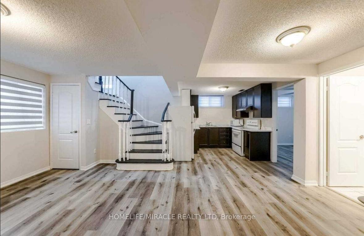 Photo 15 of Unit Basement, 12 Valleypark Crescent, Brampton, Fletcher's Meadow — HOMEH