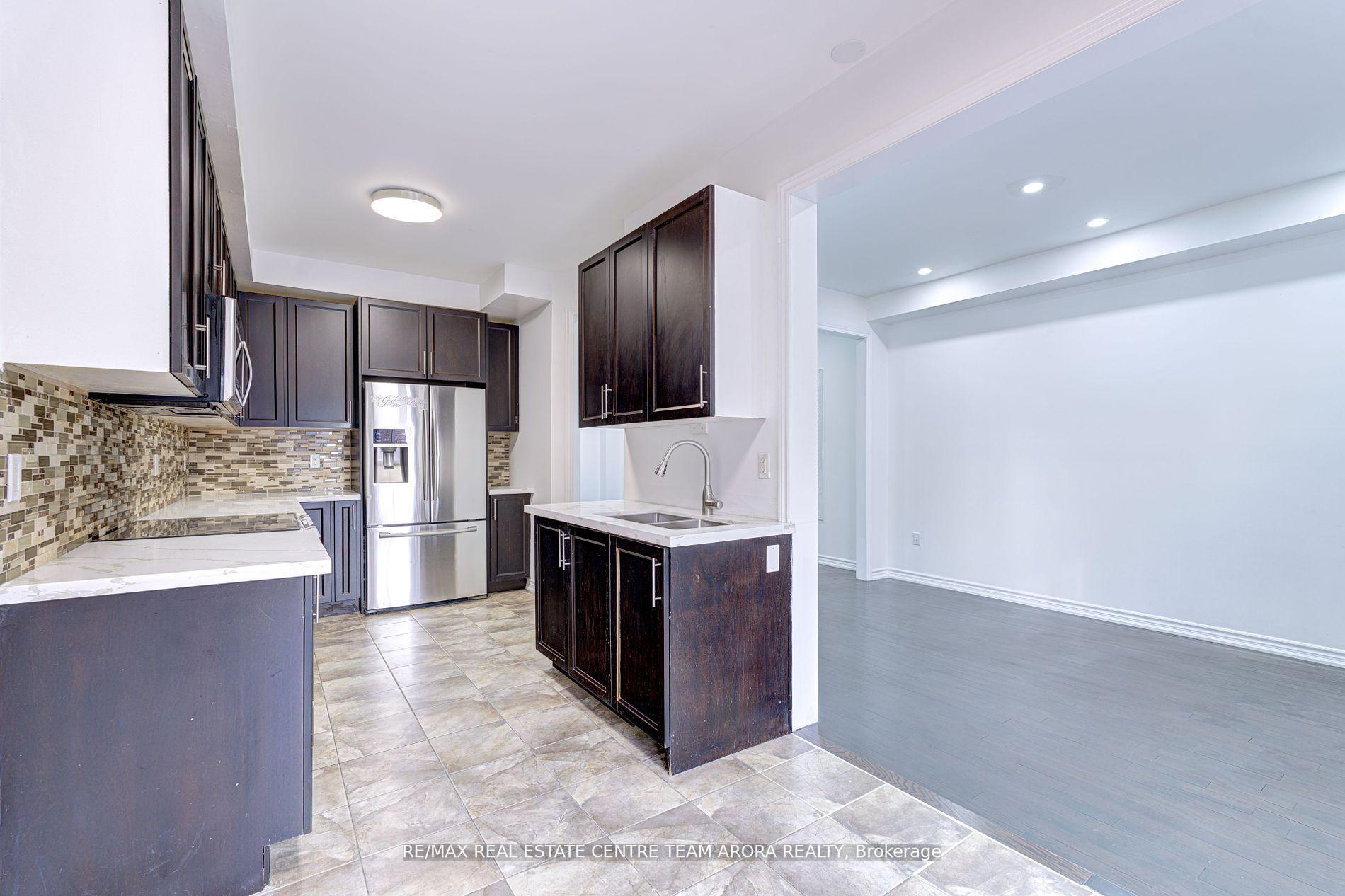 Photo 4 of 7 Selsdon Street, Brampton, Credit Valley — HOMEH