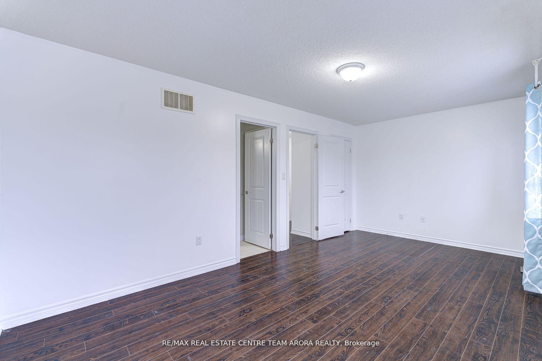 Photo 12 of 7 Selsdon Street, Brampton, Credit Valley — HOMEH