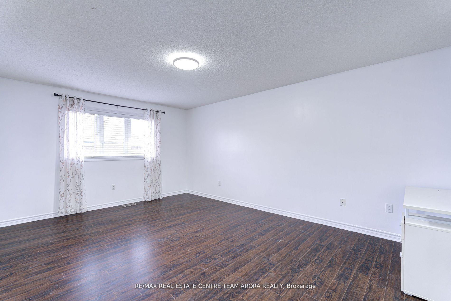 Photo 22 of 7 Selsdon Street, Brampton, Credit Valley — HOMEH