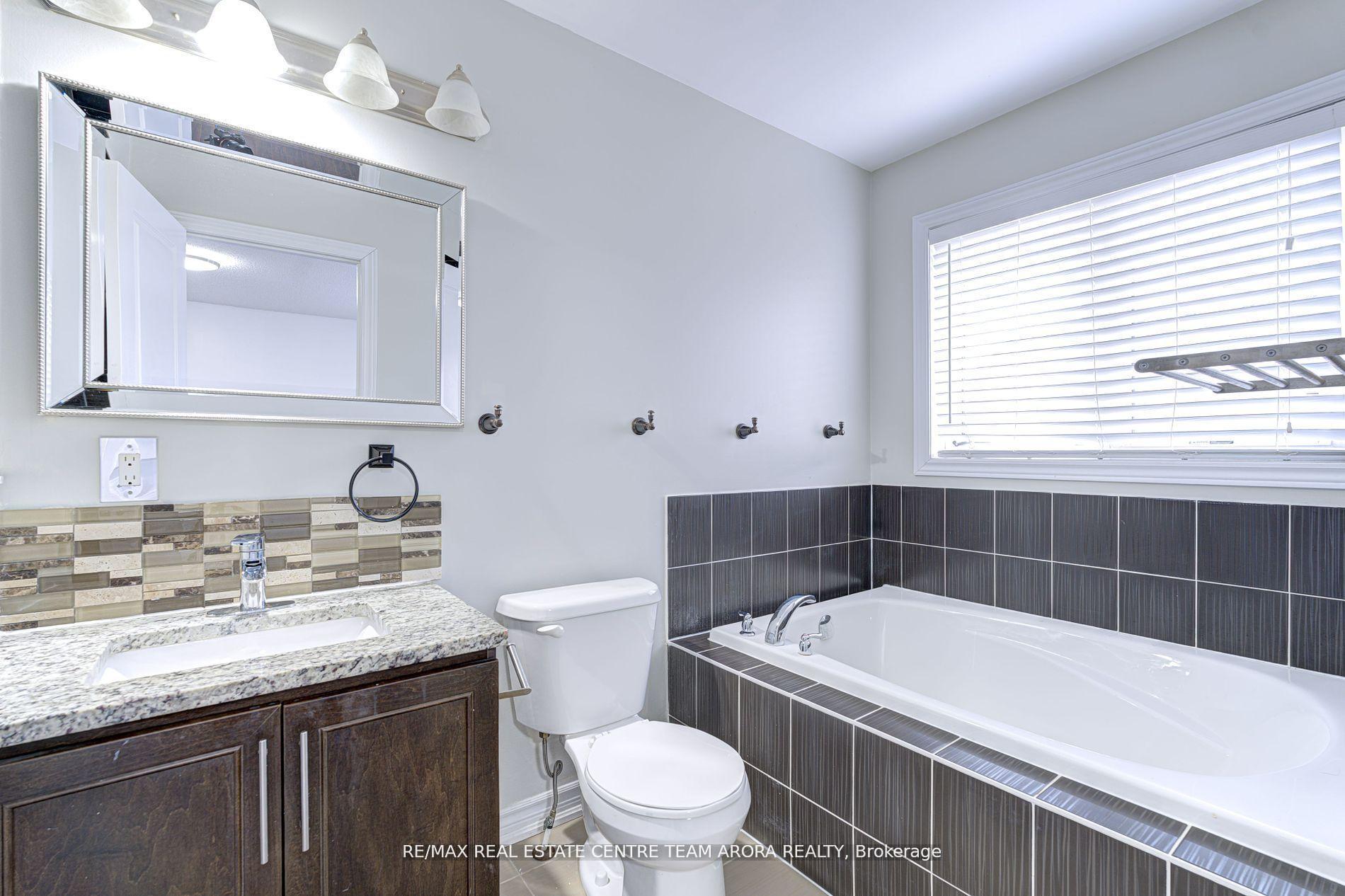 Photo 24 of 7 Selsdon Street, Brampton, Credit Valley — HOMEH