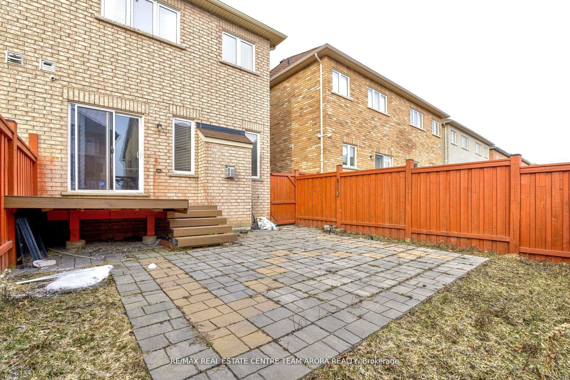 Photo 33 of 7 Selsdon Street, Brampton, Credit Valley — HOMEH