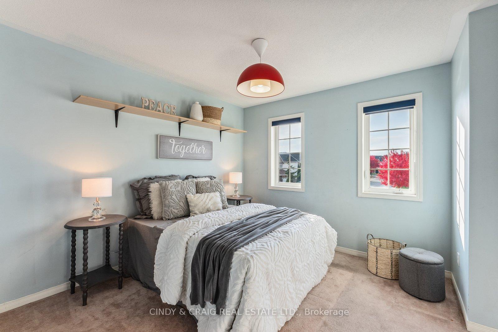 Photo 13 of 1555 Glenbourne Drive, Oshawa, Pinecrest — HOMEH