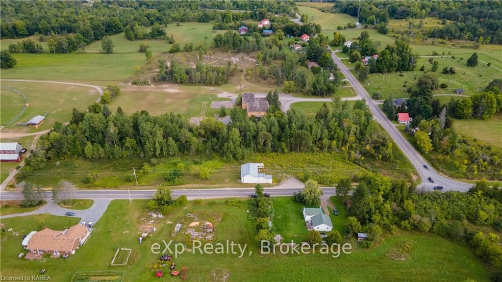 Photo 4 of 1108 Wagerville Road, Frontenac, Frontenac Centre — HOMEH
